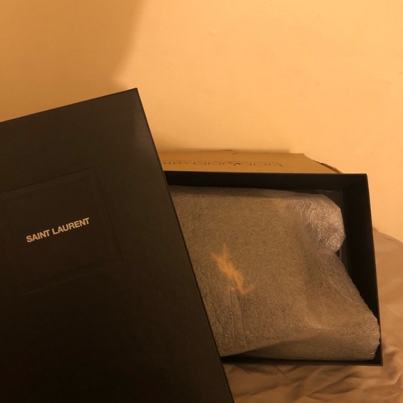 Yves Saint Laurent Blogger Bag(SOLD) - Picture 2 of 8